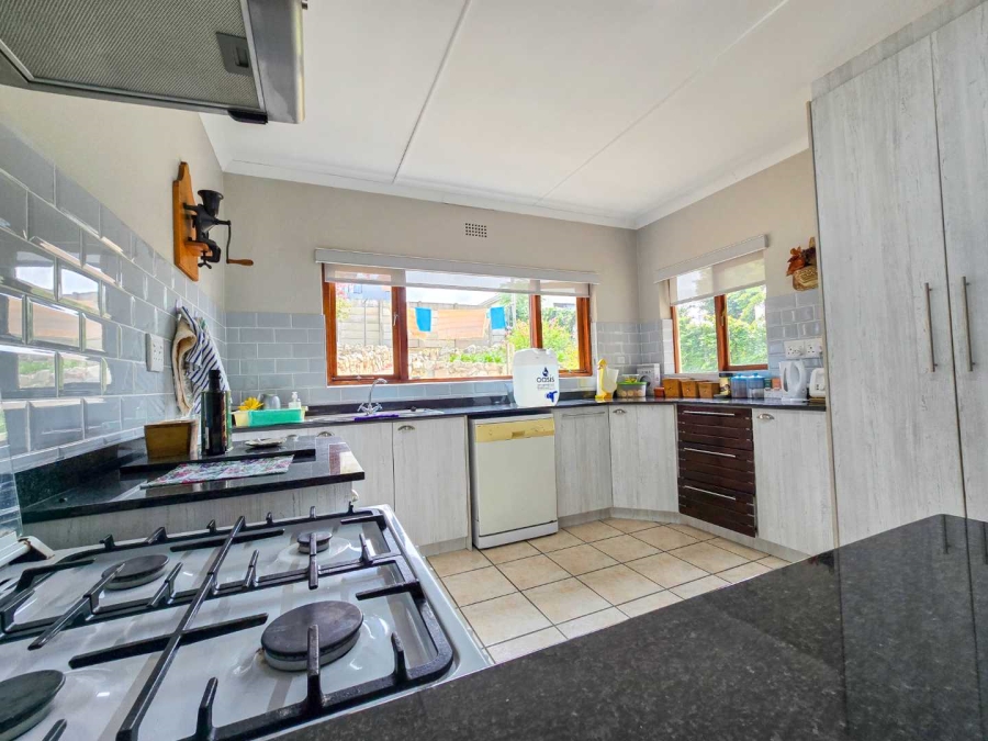 3 Bedroom Property for Sale in Stilbaai Wes Western Cape